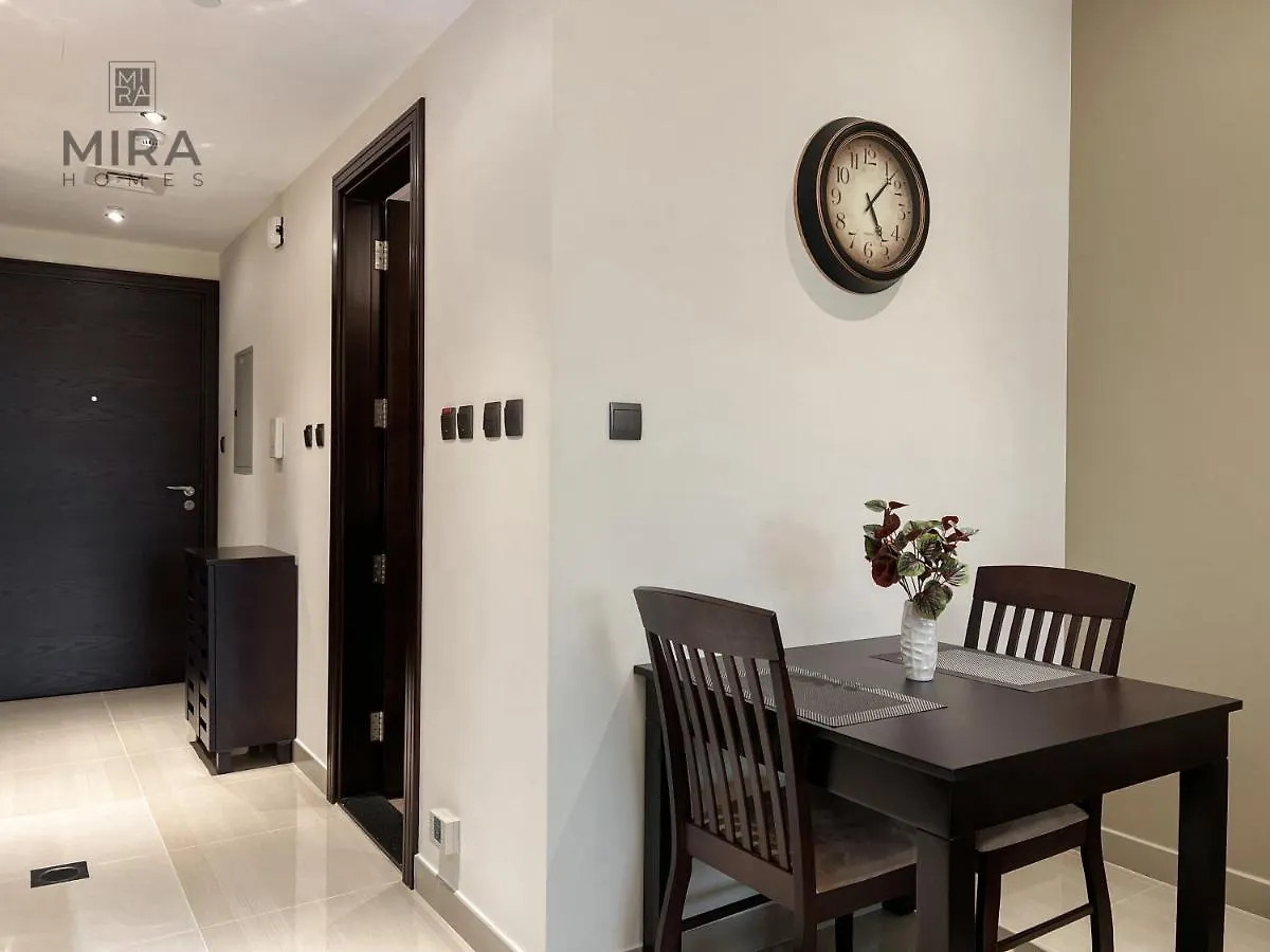 Apartment Mira Holiday Homes - Lovely Studio With Burj Khalifa View Dubai